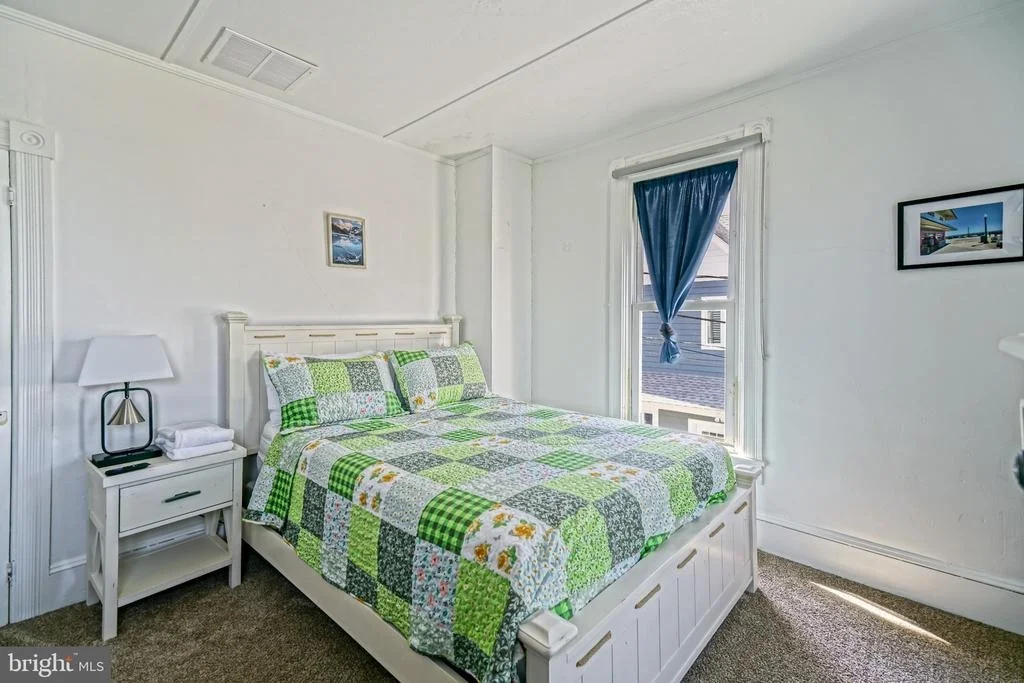 Photo of 18 DELAWARE AVENUE