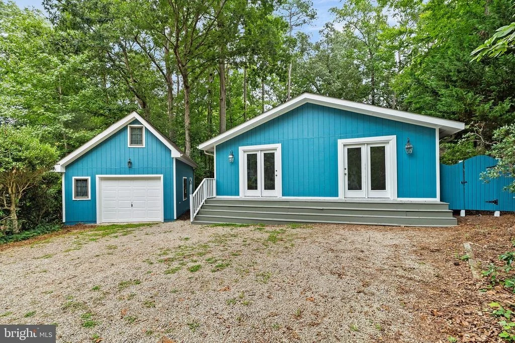 Photo of 30 SLOOP LANE