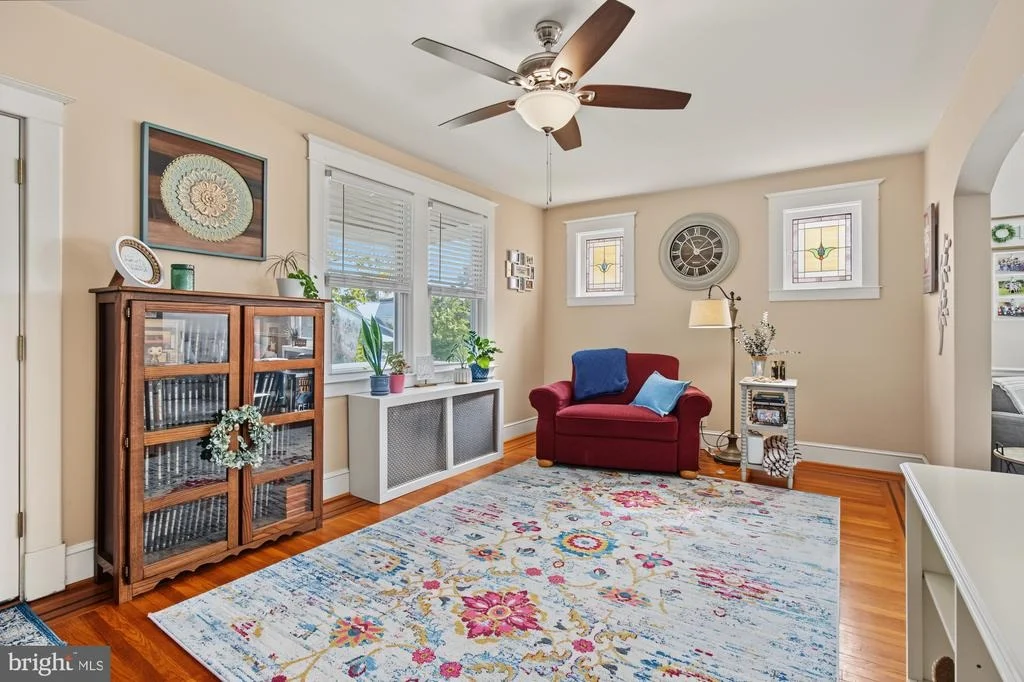 Photo of 2811 PINEWOOD AVENUE