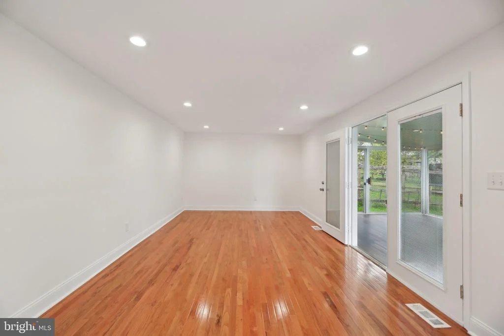 Photo of 1844 MILLSTREAM DRIVE