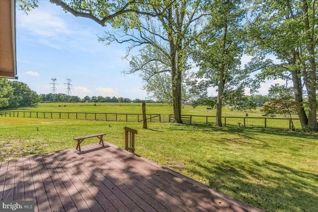 Photo of 15400 RIDING STABLE ROAD