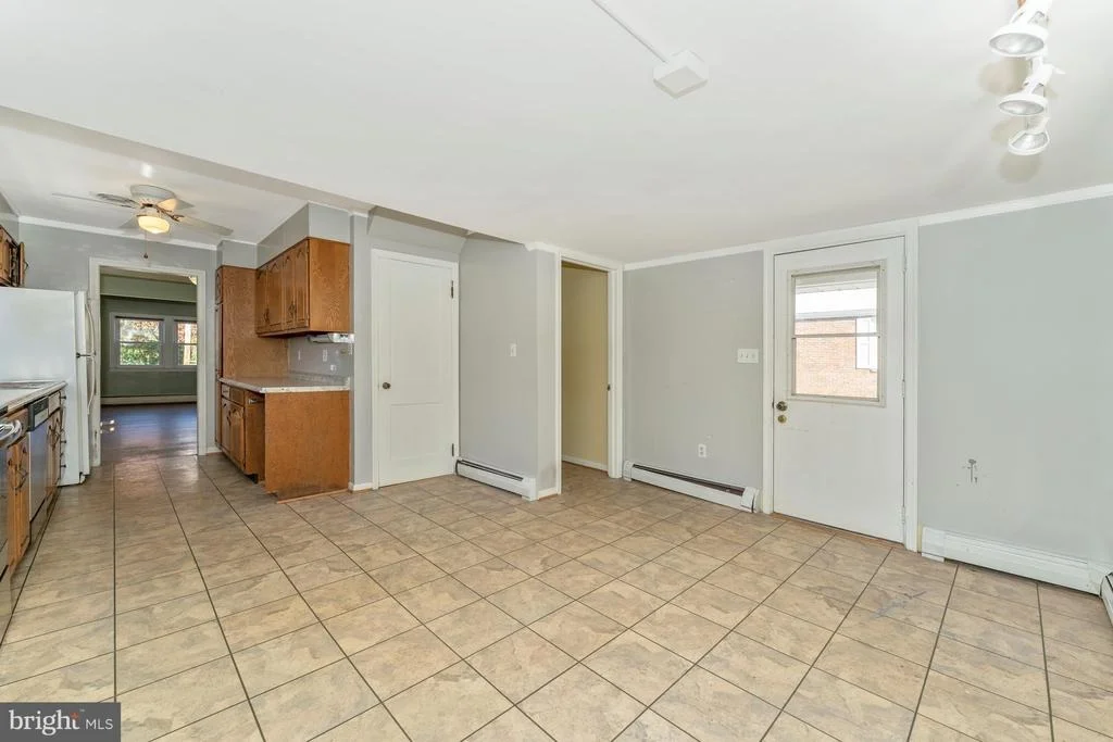 Photo of 406 LEE PLACE