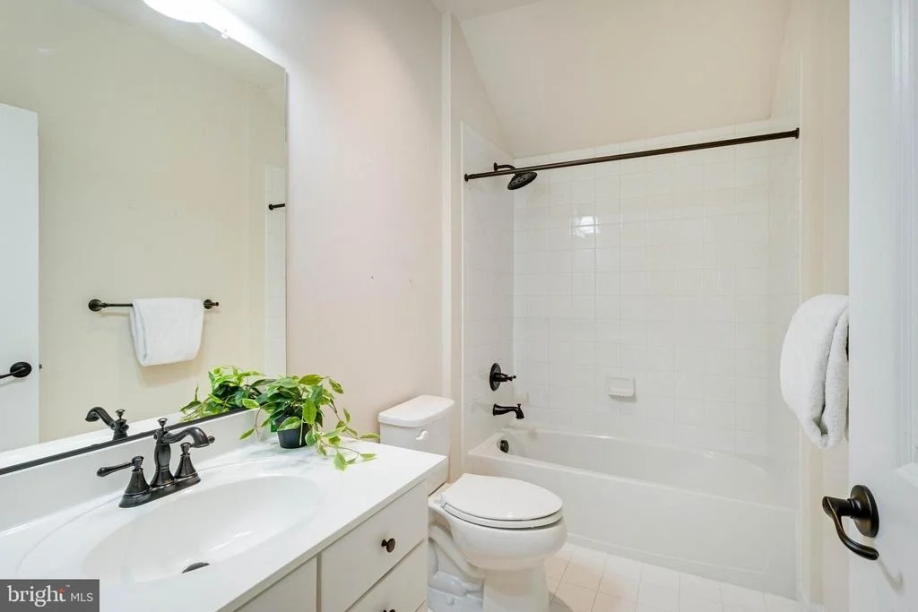Photo of 30578 SILVERTON ROAD