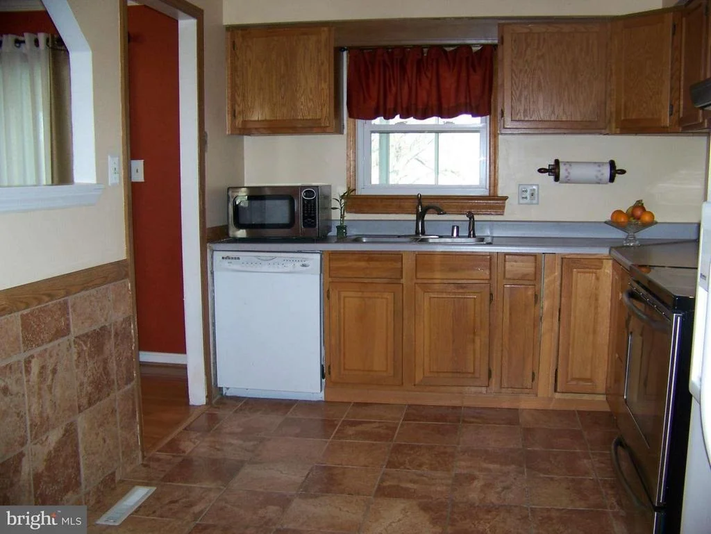 Photo of 1324 APPLETREE COURT