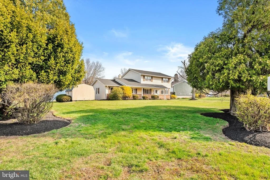 Photo of 2 ROCKLEIGH DRIVE