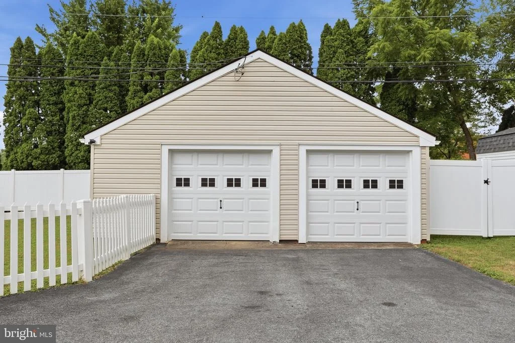 Photo of 206 W 12TH STREET