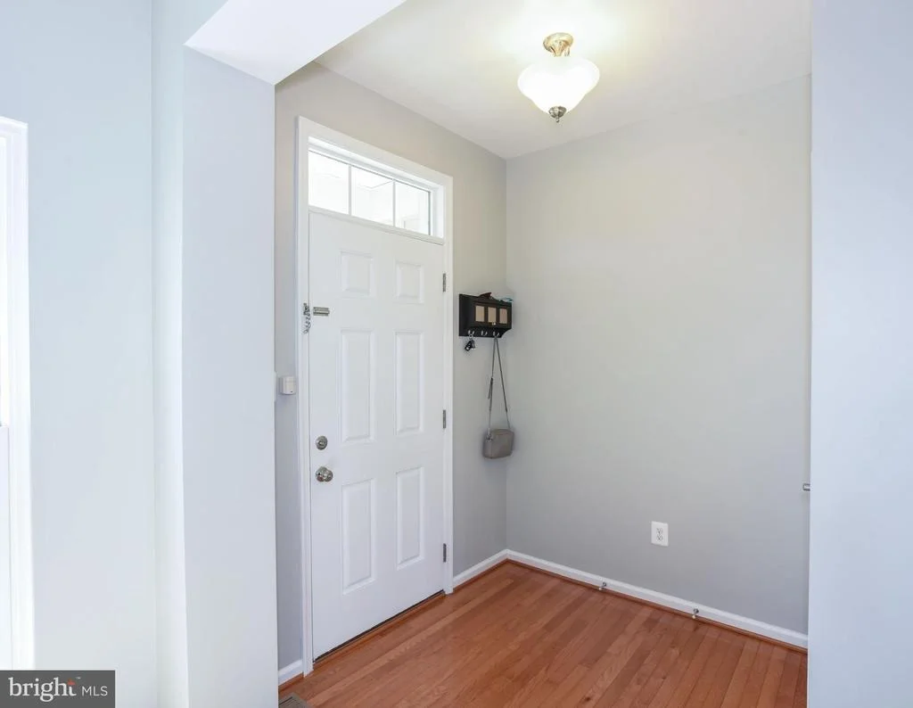 Photo of 9106 SEWARD STREET