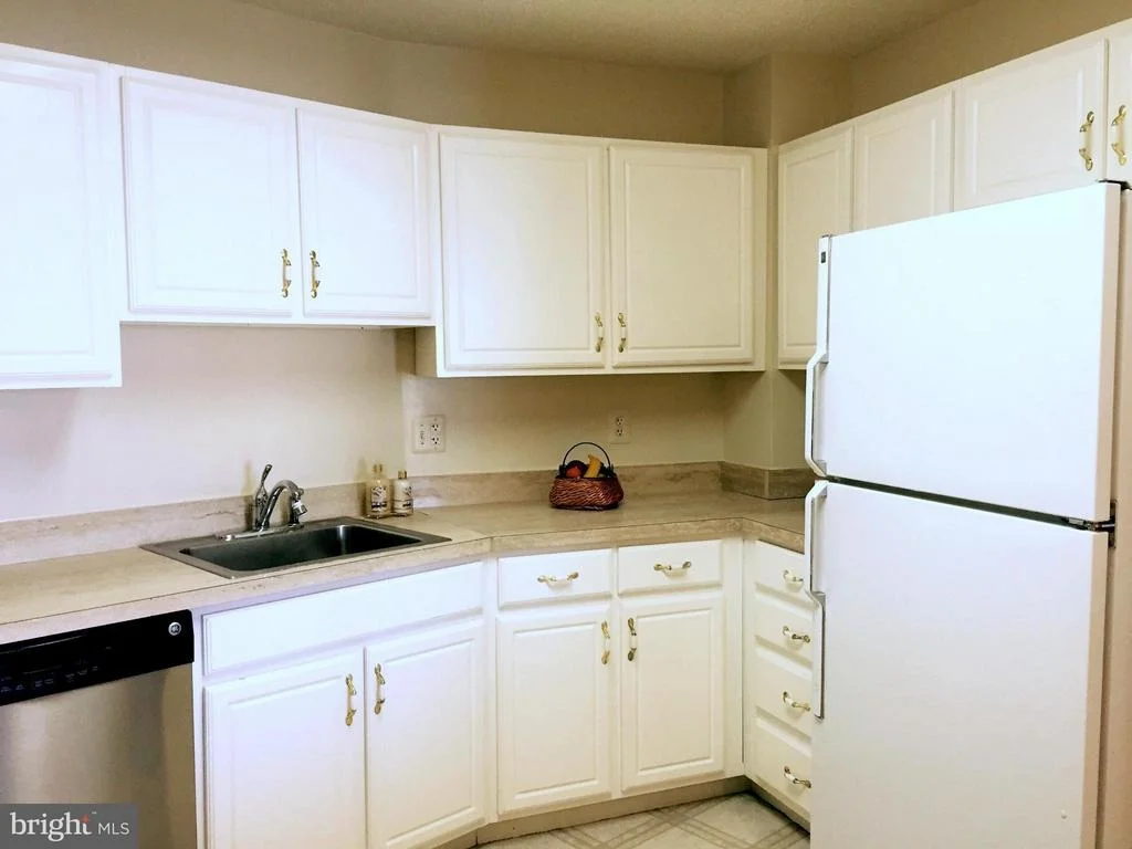 Photo of Unit 306 at 14800 PENNFIELD CIRCLE