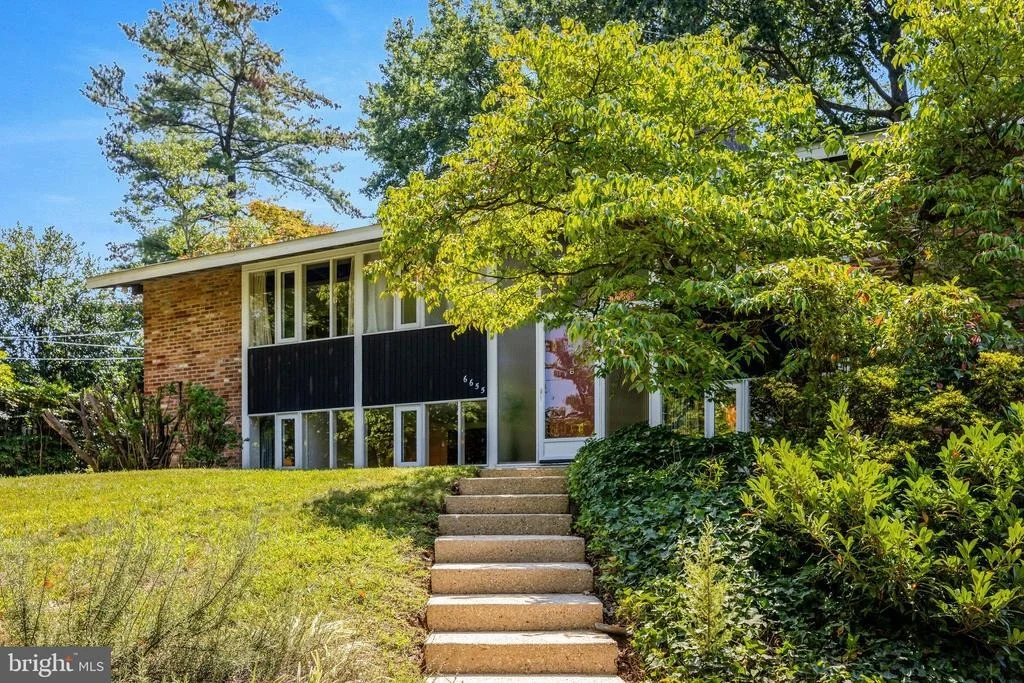 Photo of 6655 CHILTON COURT