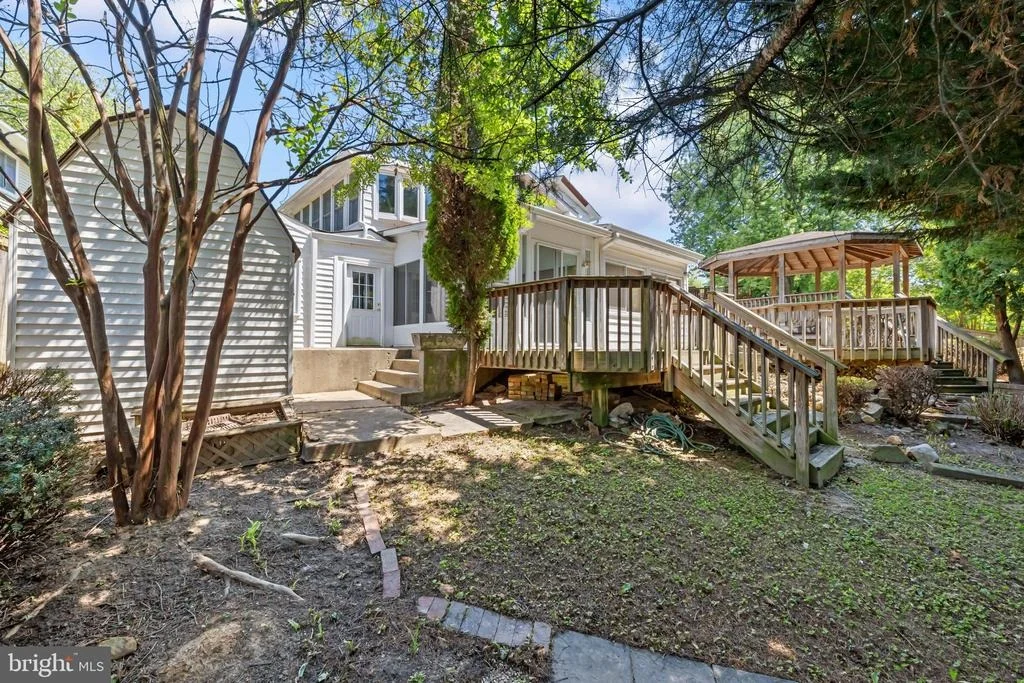 Photo of 409 HULL PLACE