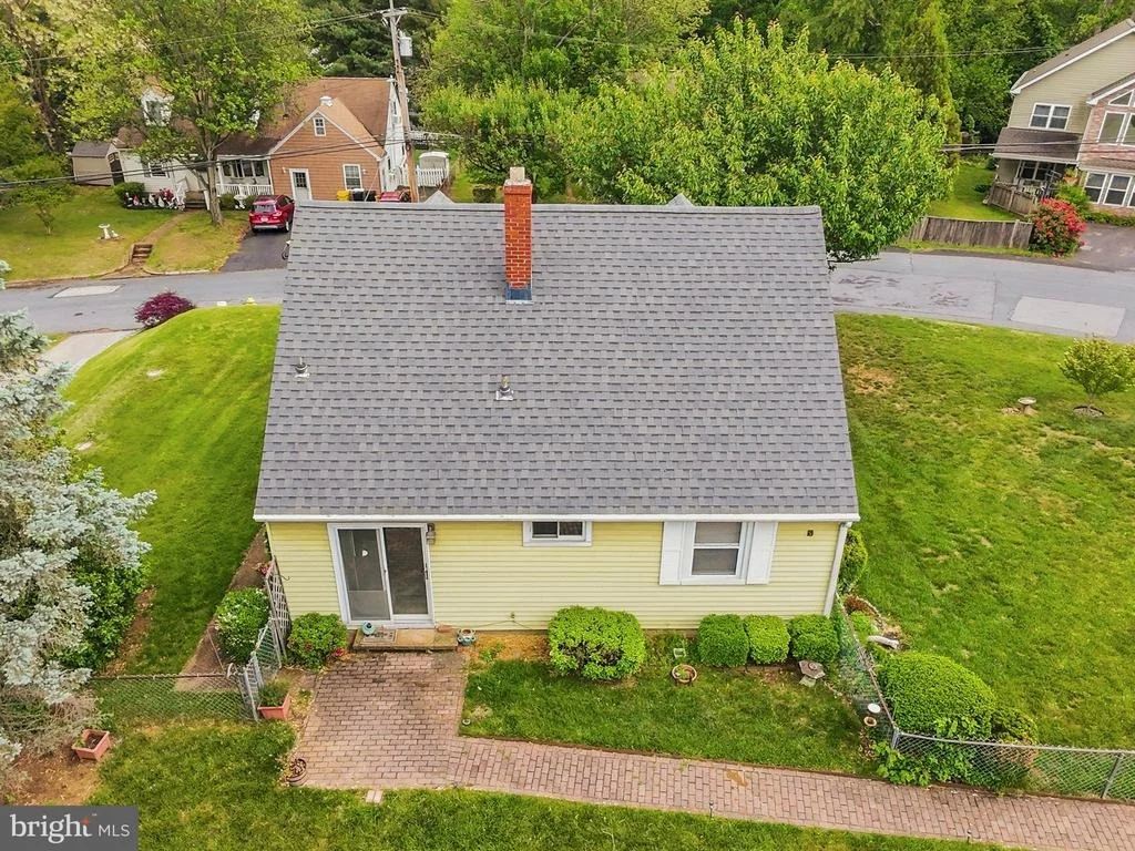 Photo of 306 CLIFTON AVENUE