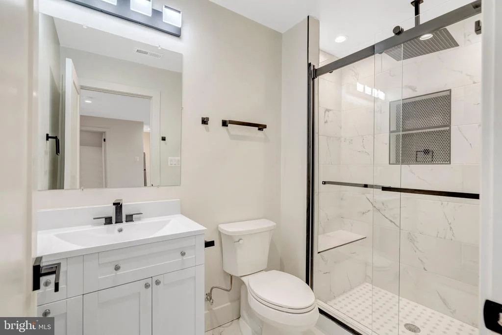 Photo of 8709 YORKSHIRE LANE