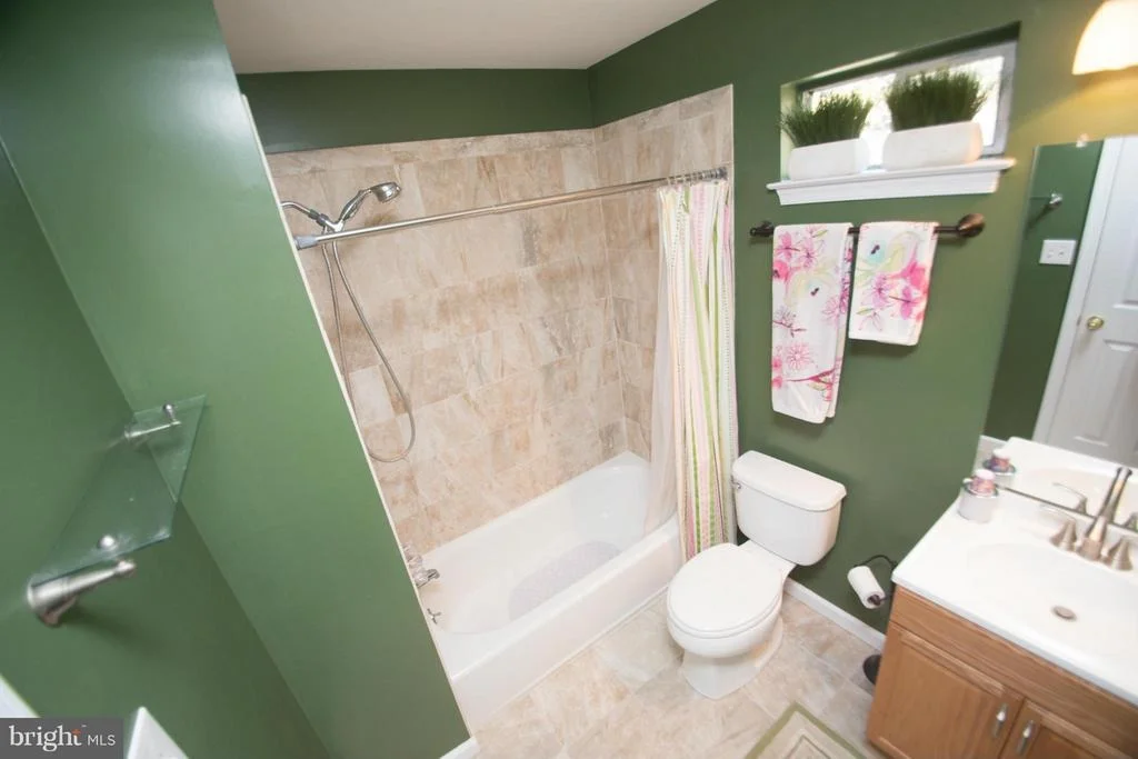 Photo of 9 DARNELL COURT