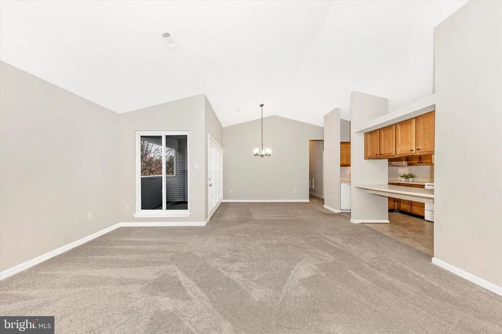 Photo of Unit 2C at 2149 WAINWRIGHT COURT