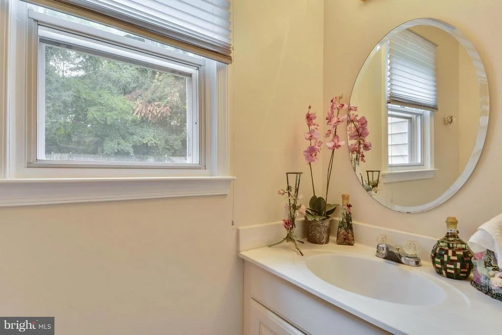 Photo of 21 STONEGATE DRIVE