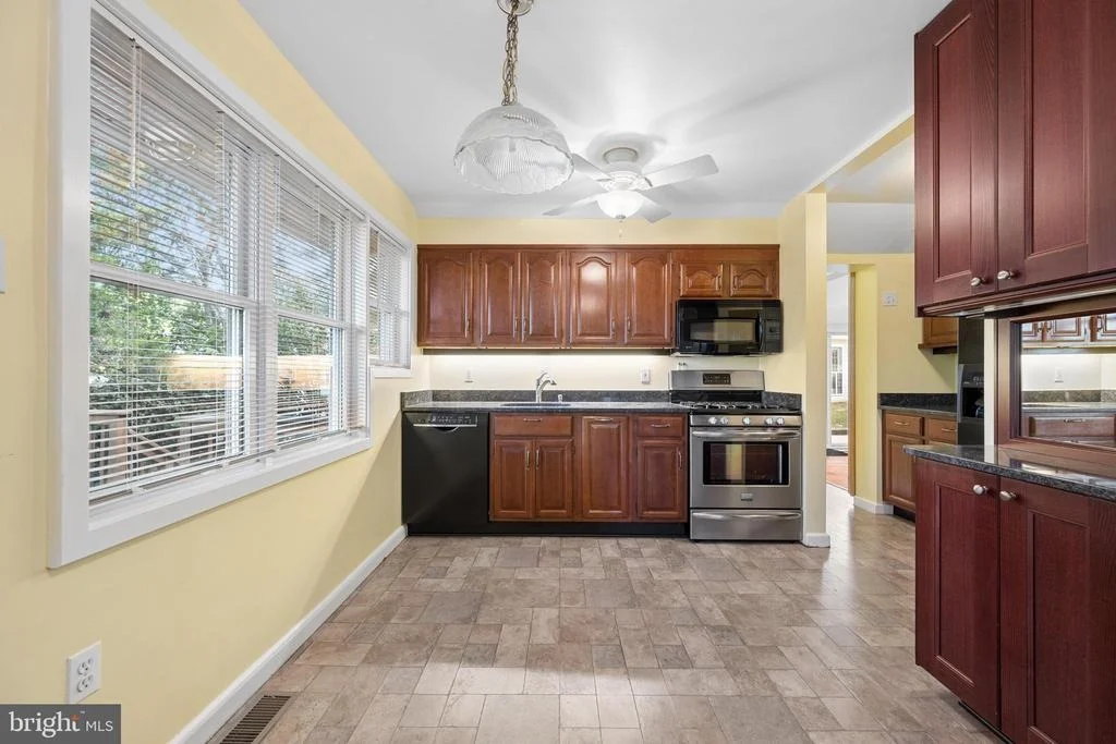 Photo of 12725 HOLDRIDGE ROAD