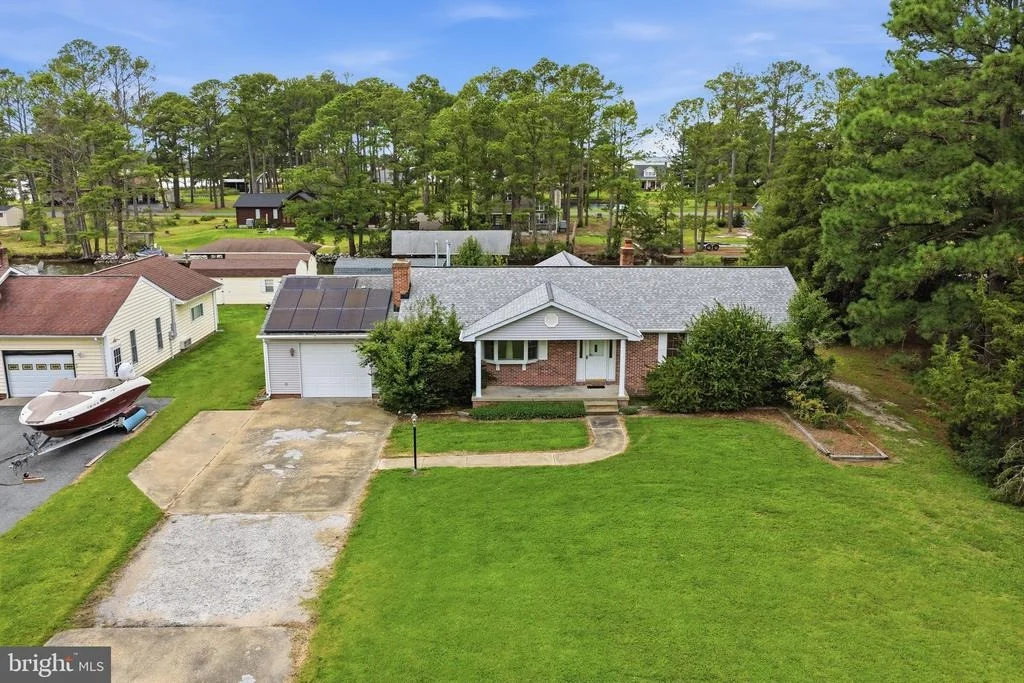 Photo of 5194 DEBRA ROAD
