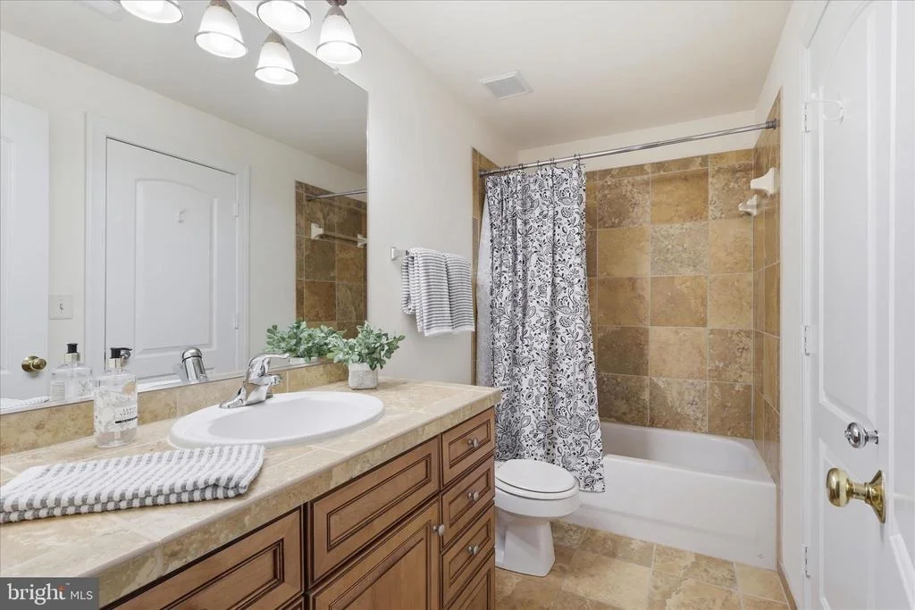 Photo of 8277 ROXBOROUGH LOOP