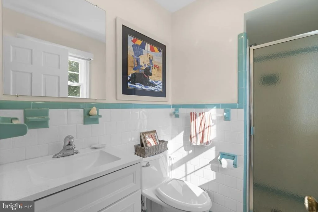 Photo of 384 EAGLE HILL ROAD