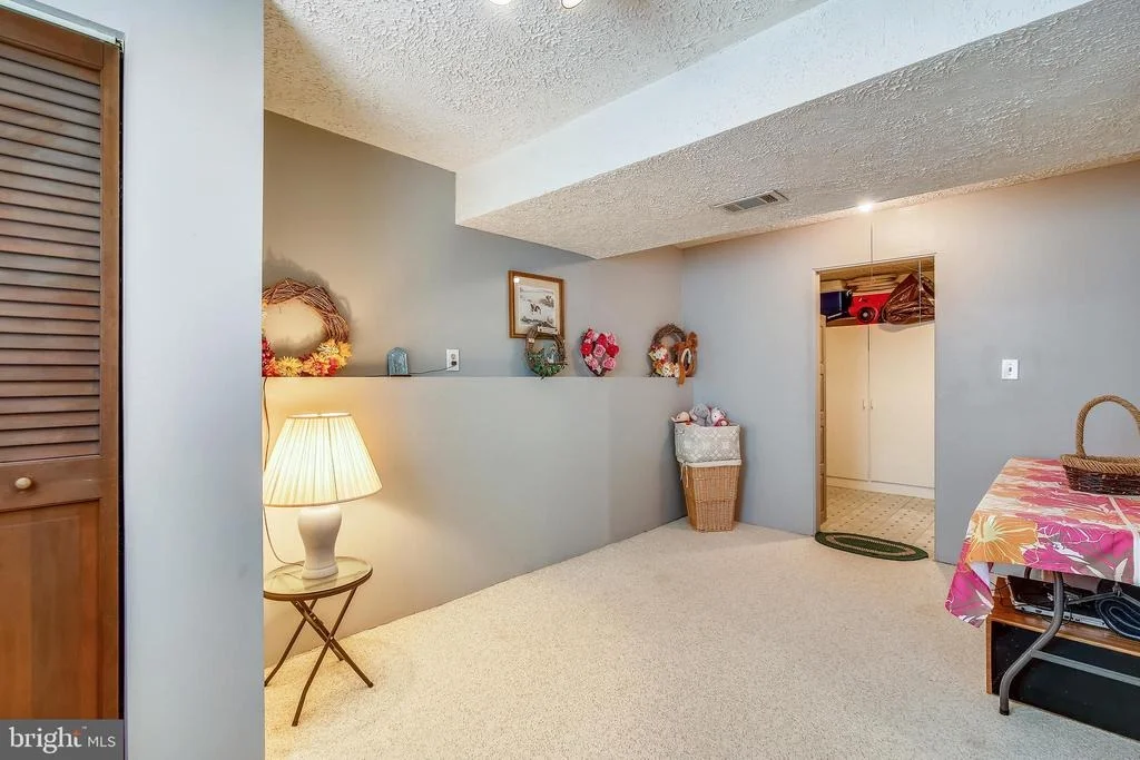 Photo of 608 BARNES AVENUE
