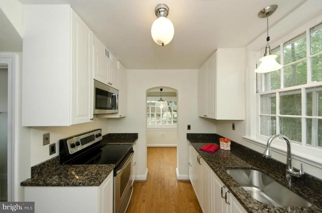 Photo of 6016 FORT HUNT ROAD