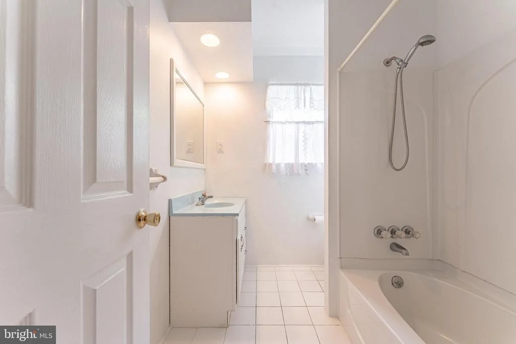 Photo of 1239 UPTON CIRCLE