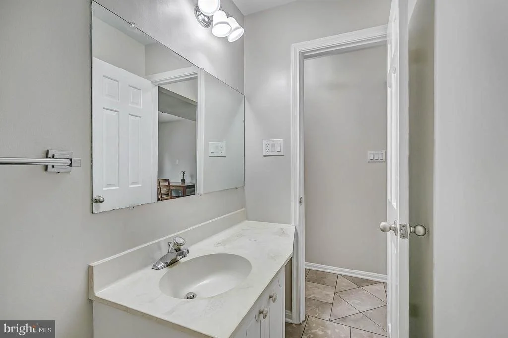 Photo of 2608 VILLAGE LANE