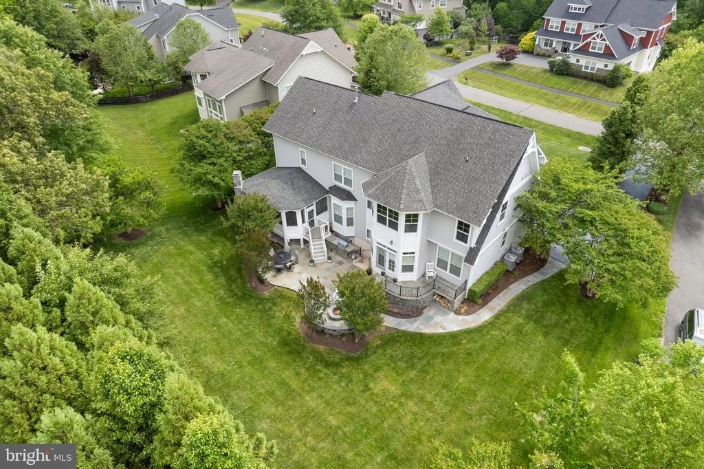 Photo of 8328 PINE KNOTT COURT