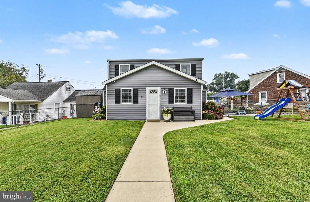 Photo of 3167 BAYBRIAR ROAD