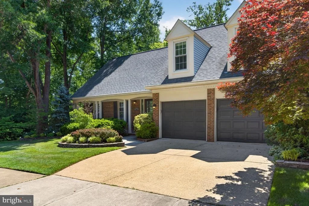 Photo of 7801 HUNTSMAN BOULEVARD