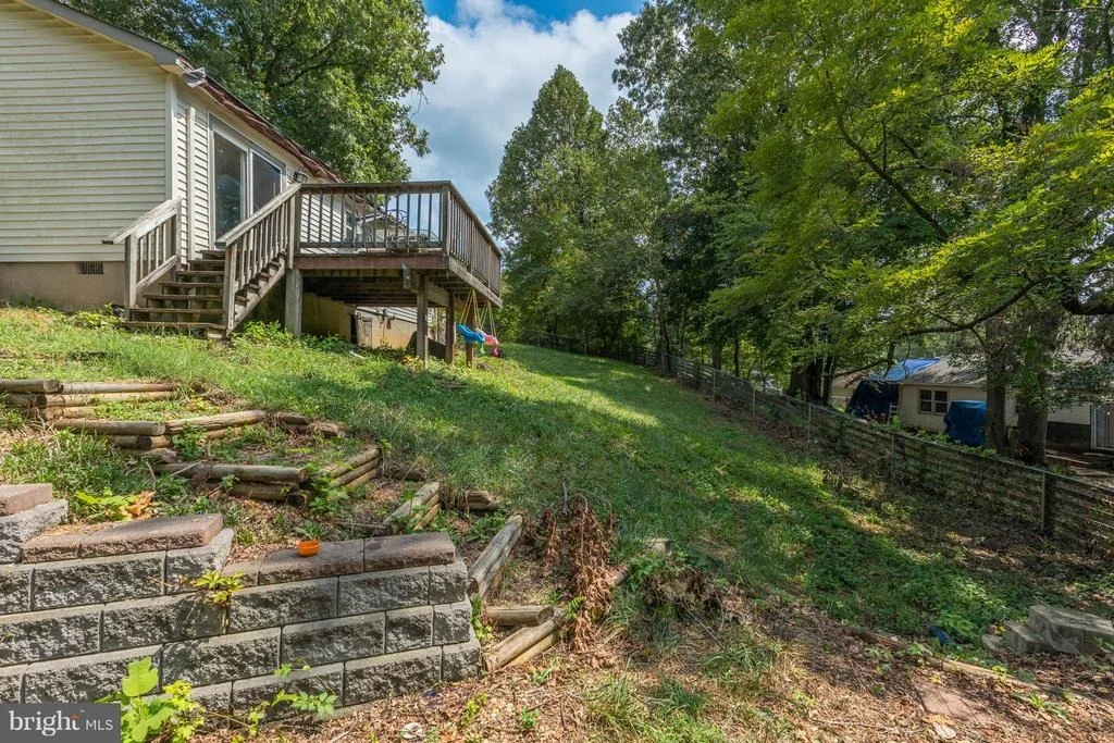 Photo of 230 NORTHVIEW DRIVE