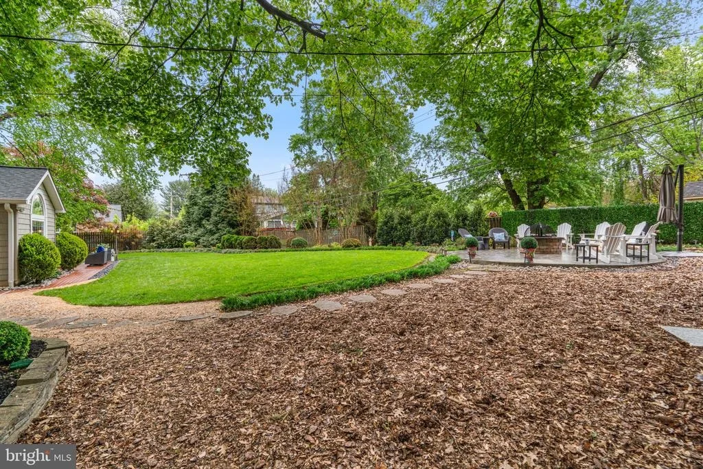 Photo of 9105 DUNLOGGIN ROAD