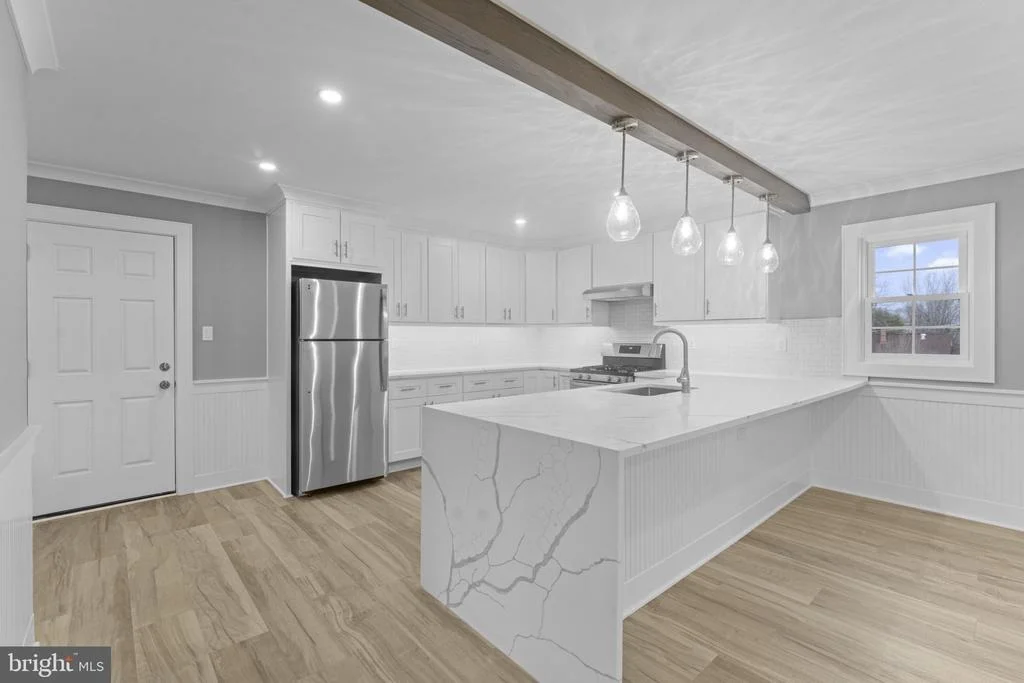 Photo of 305 WINE STREET