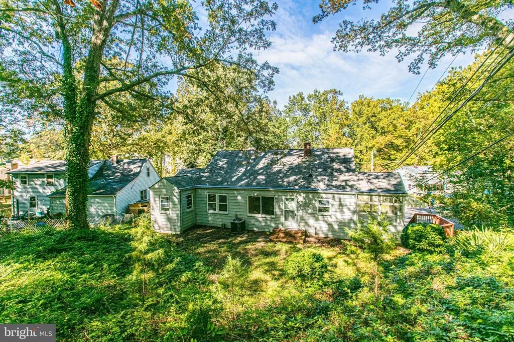 Photo of 19125 WINDSOR ROAD