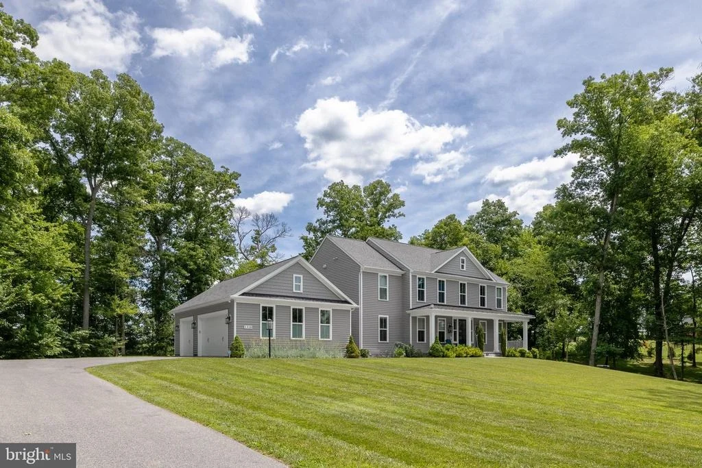 Photo of 1310 HOOK ROAD