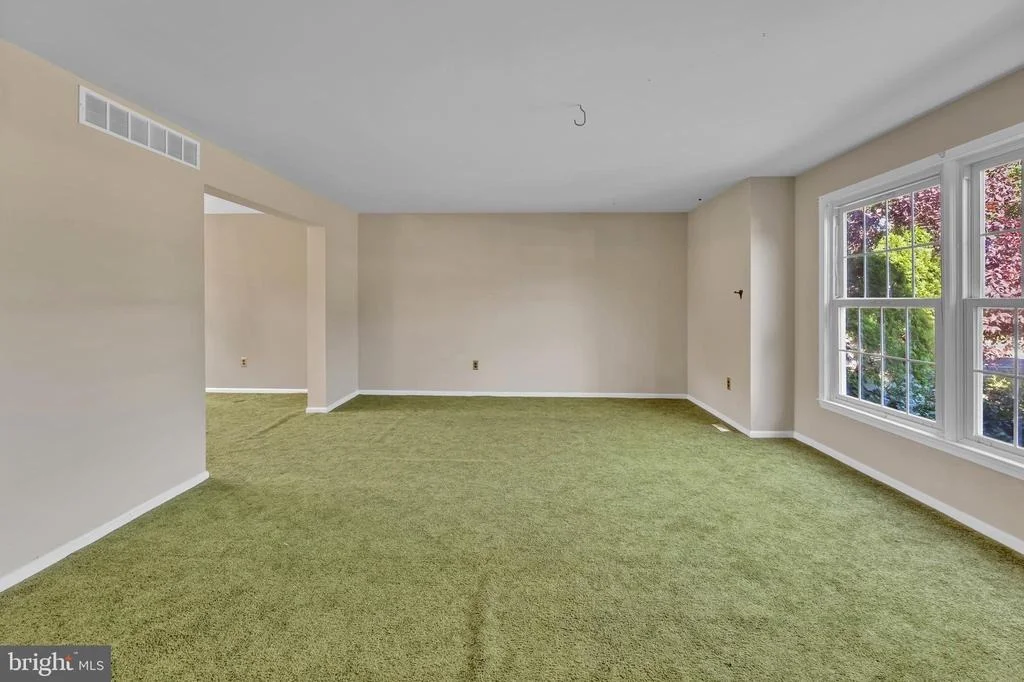 Photo of 1 CHATEAU DRIVE