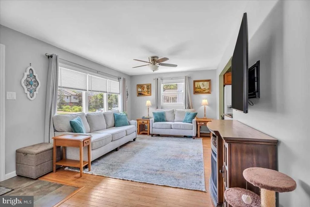 Photo of 15 RADNOR BOULEVARD
