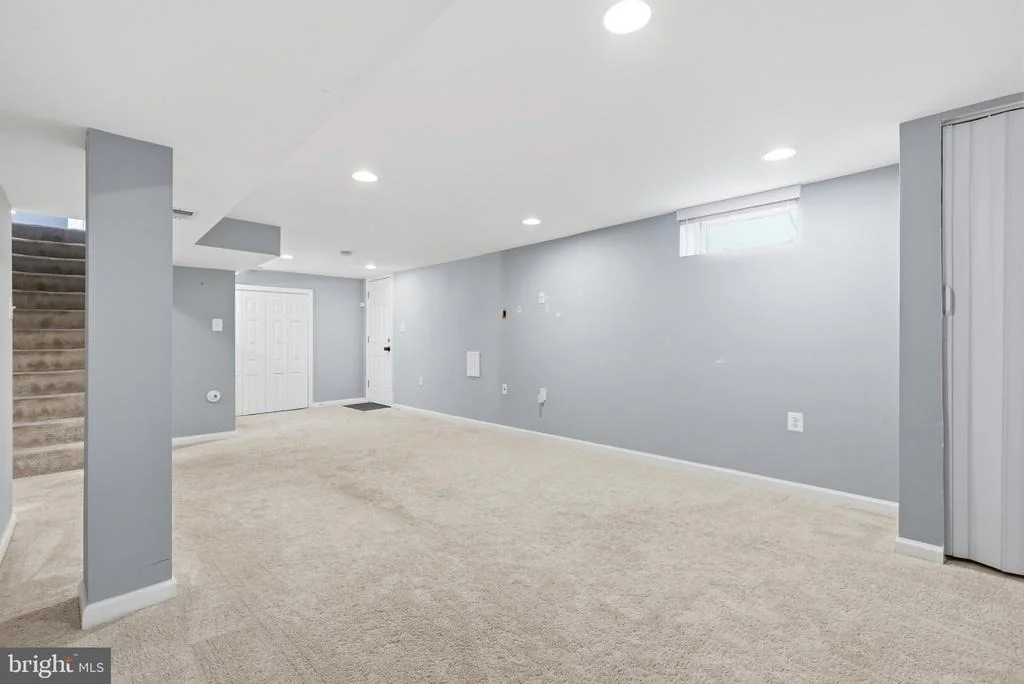 Photo of 6515 GATEWAY BOULEVARD