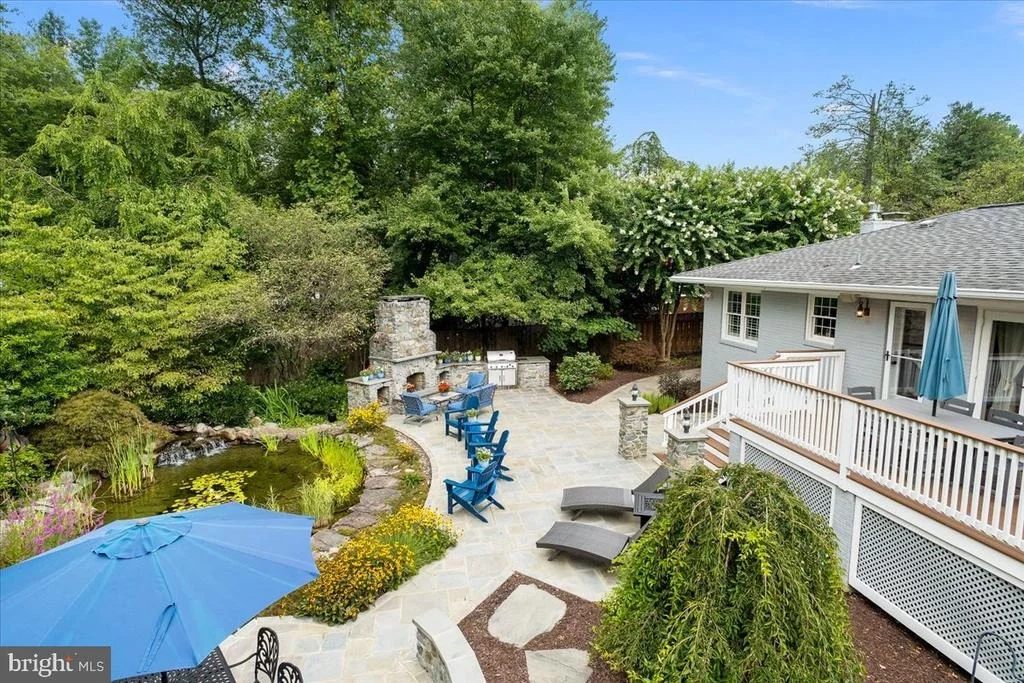 Photo of 4429 NEPTUNE DRIVE