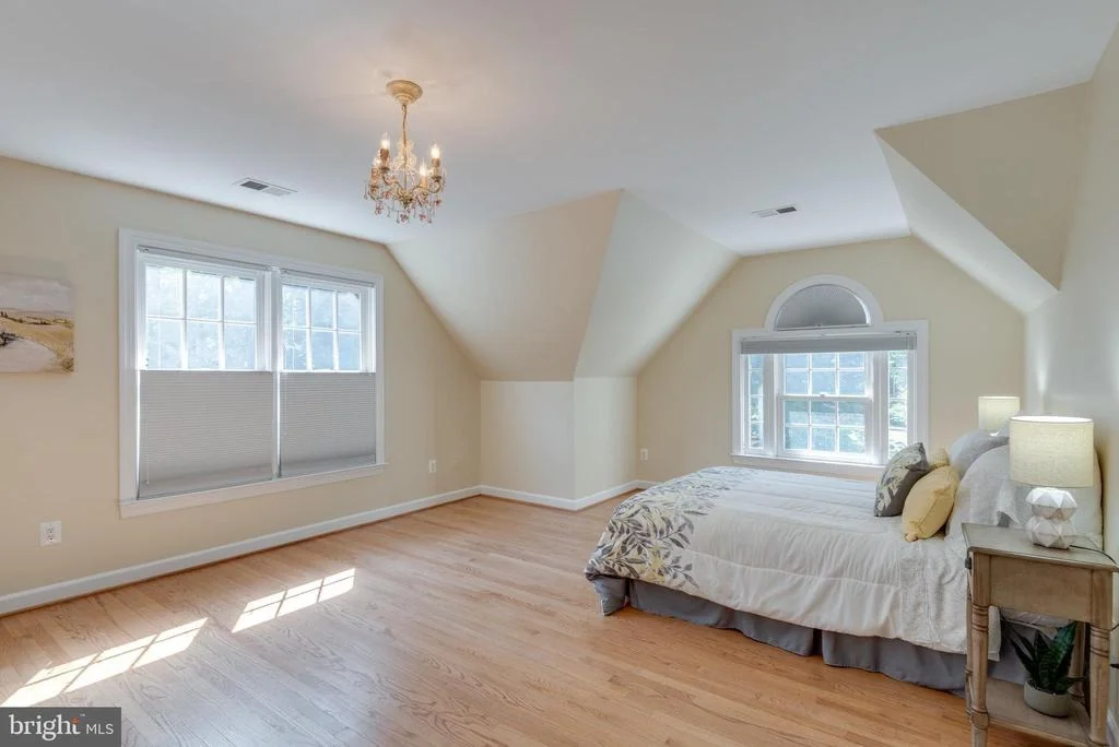 Photo of 12104 WALNUT BRANCH ROAD