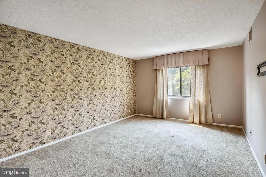 Photo of Unit 310 at 5902 MOUNT EAGLE DRIVE