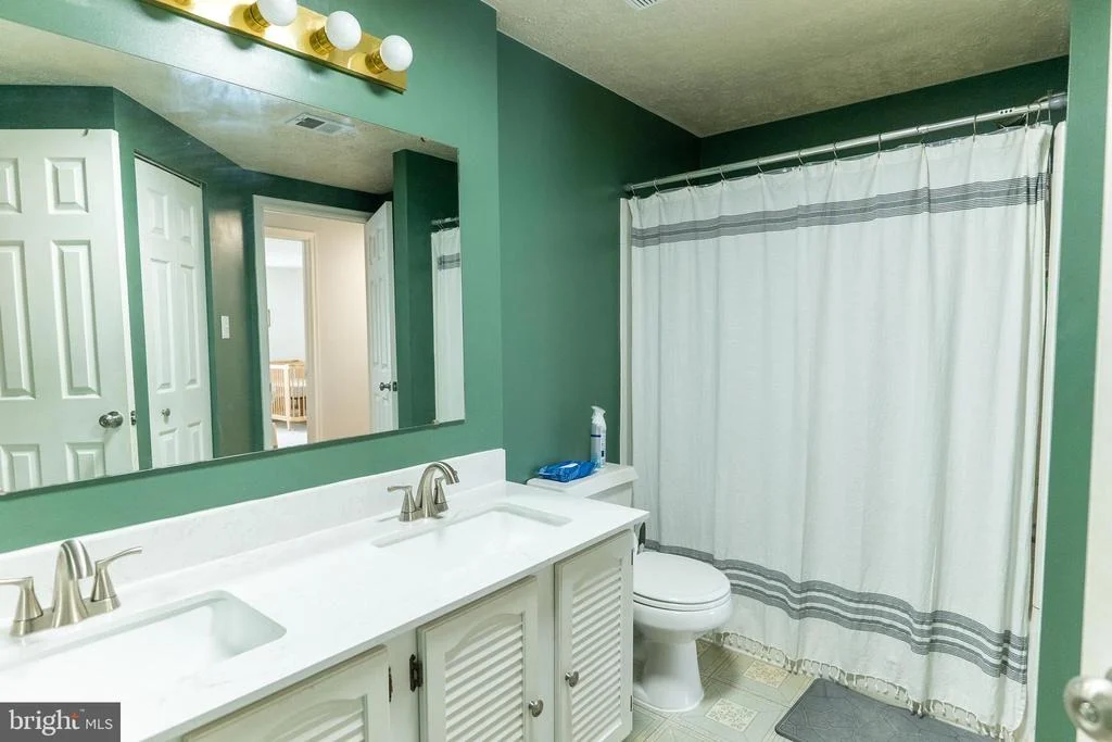 Photo of Unit E at 800 STRATFORD WAY