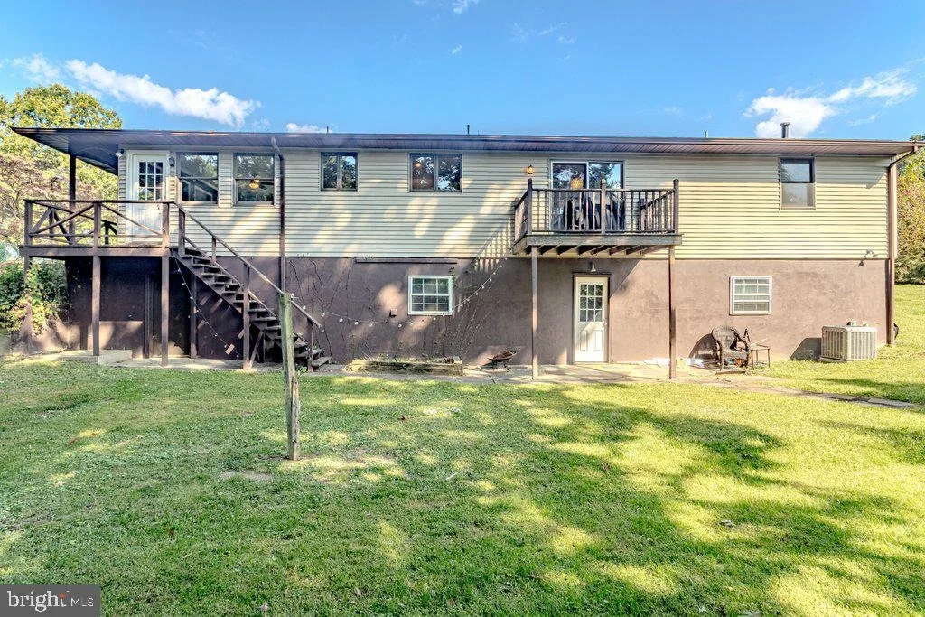 Photo of 300 3RD AVENUE