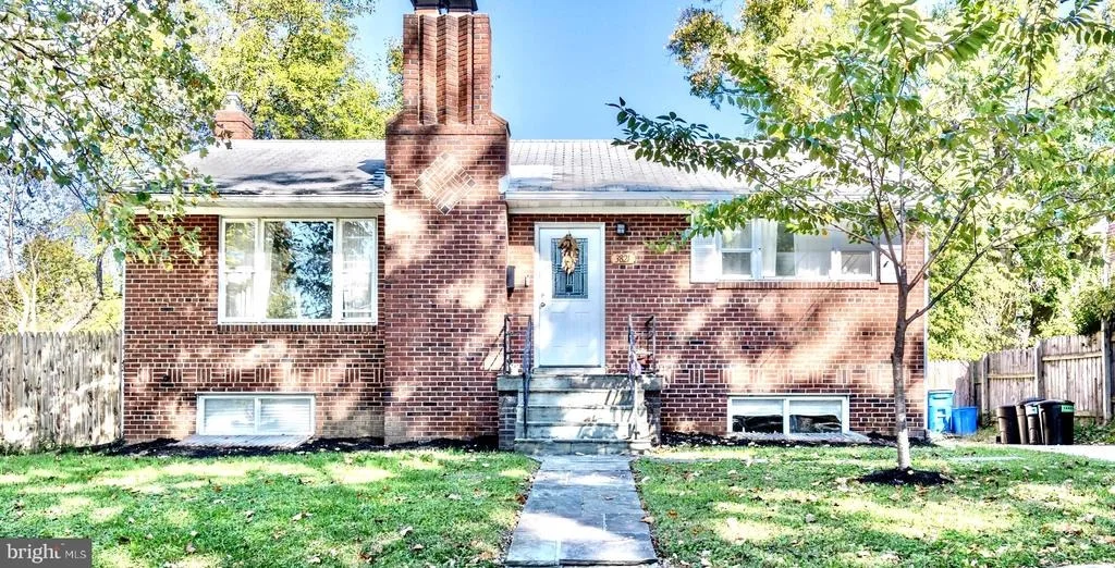 Photo of 3821 GREENLY STREET