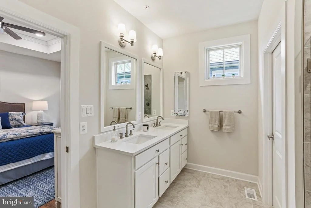Photo of 384 CROWN POINT DRIVE