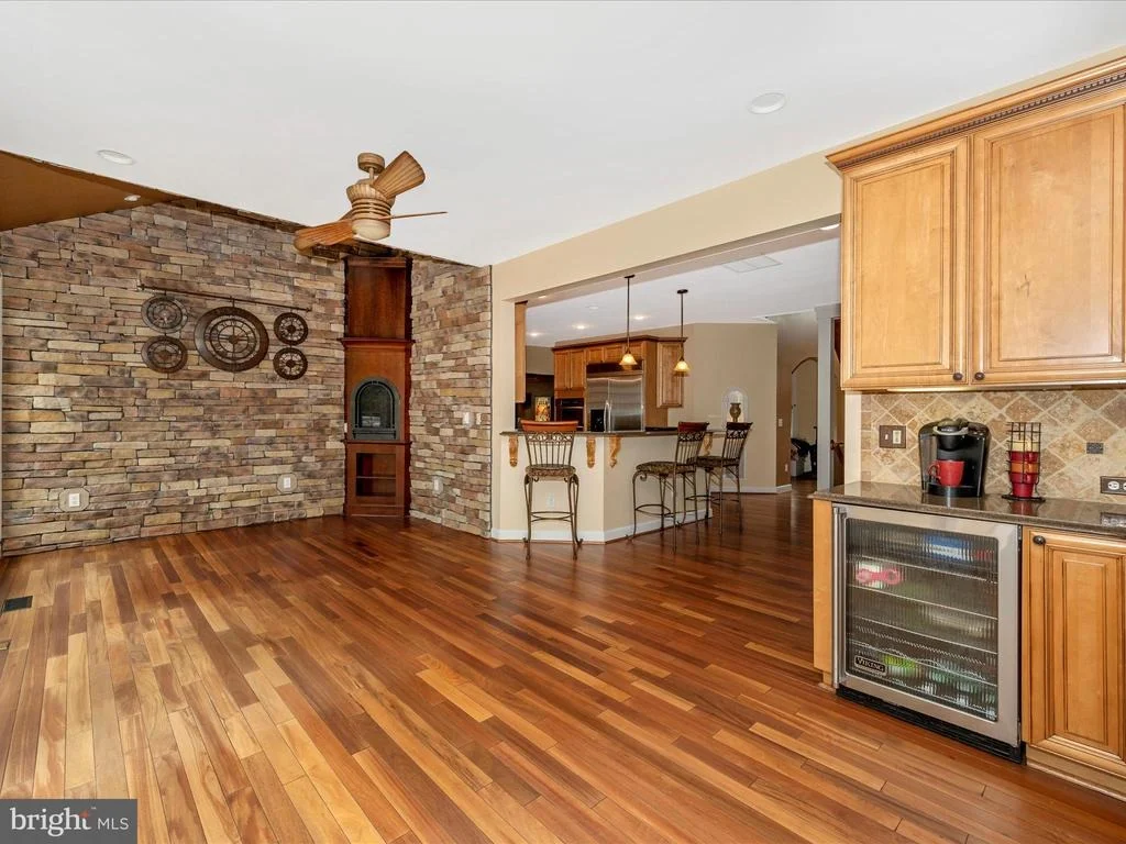 Photo of 6100 EDMONT DRIVE