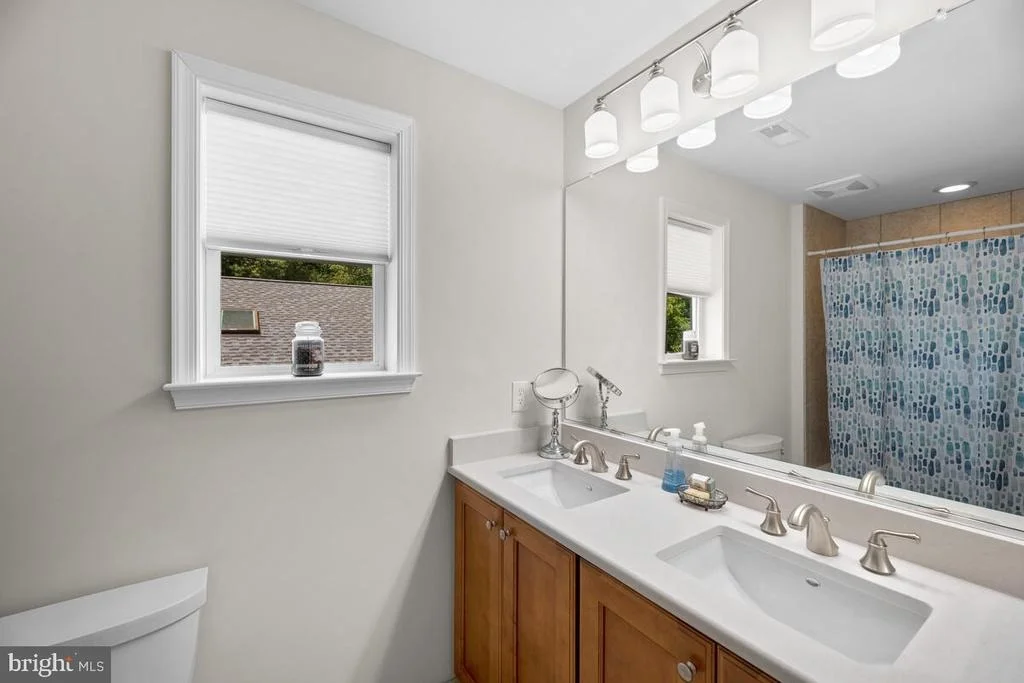Photo of 1162 OAK VIEW DRIVE