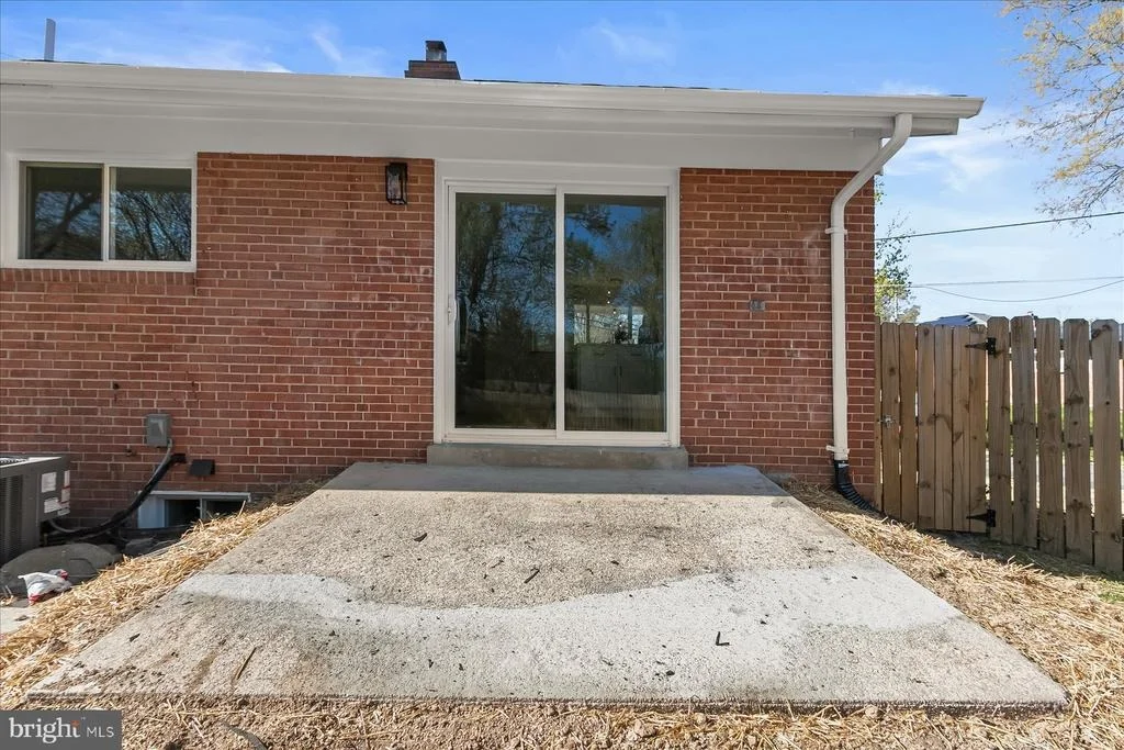 Photo of 7508 KIPLING PARKWAY