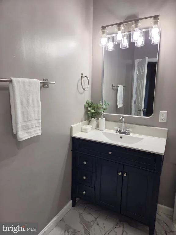 Photo of 4150 BARRETT