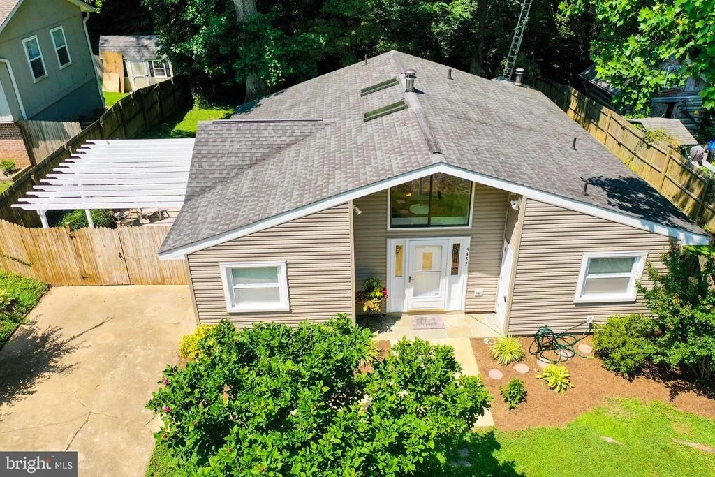 Photo of 5432 LAUREL TRAIL